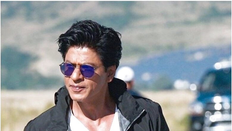 Bollywood Rallies Behind Shah Rukh Khan, Fans Show Support as Son Aryan Battles Drugs Case
