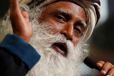 Sadhguru Tells People to Consume Less Meat to Save Animals Instead of Banning Firecrackers and 'Ruining Diwali for Kids'