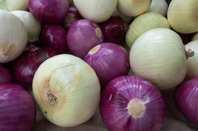 Eating Raw Onions, Garlic Every Day May Reduce Woman's Risk of Getting Breast Cancer by 67%, Says Study