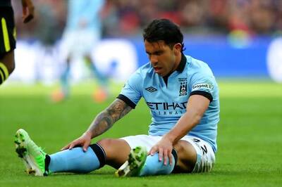 Juventus look to raid Manchester City for Tevez, Kolarov