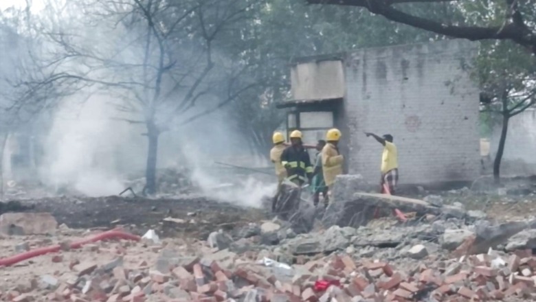 Death Toll Rises to 19 in Tamil Nadu's Fireworks Factory Blaze, Ex-gratia of Rs 2L Announced