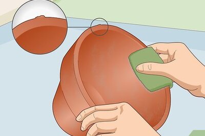 How to Decorate Clay Pots