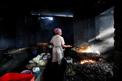 More than 16,000 Flee Indonesia's Papua As Fear of Violence Looms Among Natives