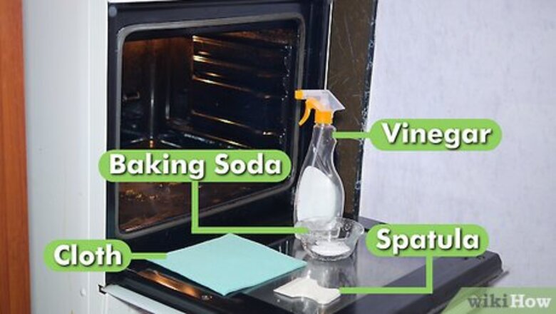 How to Clean an Oven with Baking Soda