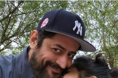 Mohit Raina Shares Cute Valentine’s Special Pictures With Wife Aditi; Shreya Dhanwanthary Reacts