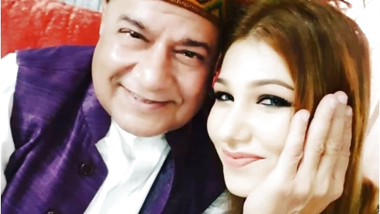Jasleen Matharu Says Anup Jalota Virtually Introduced Her To The Surgeon From Bhopal