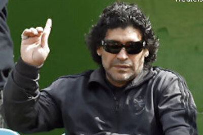 Maradona willing to coach Argentina