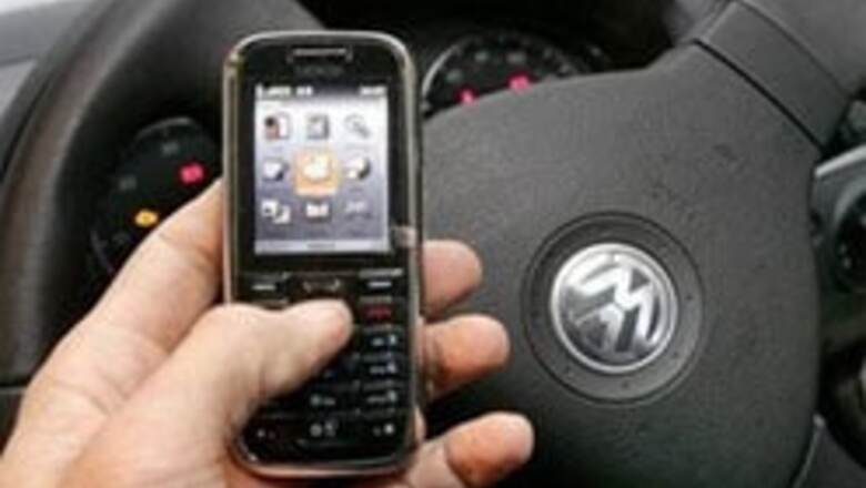 Texting while driving is bad, US doctors agree