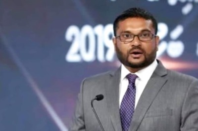 Maldives, China Hold Talks to Boost Military Ties