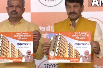 MCD Polls: BJP Announces 'commitment' to Regularise Street Vendors' Weekly Markets