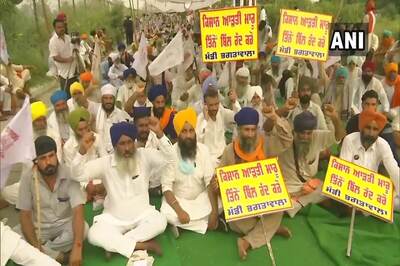 Farmer Attempts Suicide During Protest in Badals' Hometown Over Passage of Agriculture Bills