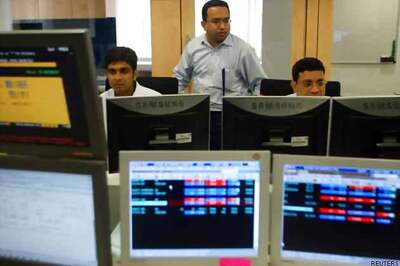 Sensex gains 190 points