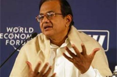 India slips on oil, loses 1 pc growth
