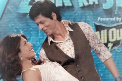 Shah Rukh Khan Asks Priyanka Chopra 'Can I Be Your Dream Man' in Viral Video: 'Dimples Will Work...'