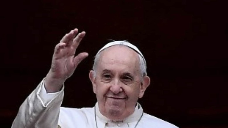 Pope Says War in Ukraine Would be 'Madness', Backs Talks