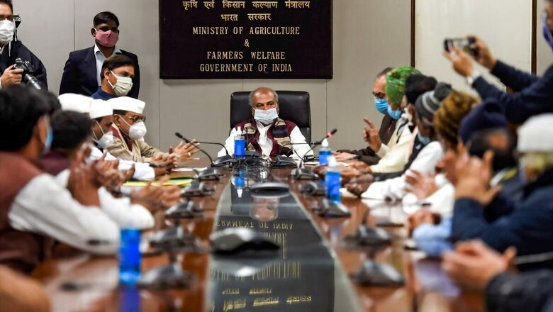 Farmer Unions Defer Call on Centre's Offer for Fresh Talks, Agri Minister Tomar Says Hopeful of Resolution