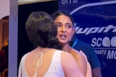Jennifer Winget and Sanjeeda Sheikh’s Warm Hug At Awards Night Is Too Sweet To Miss