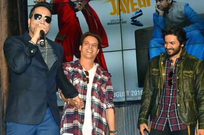 Mika Singh Raises Eyebrows With Adult Humour At 'Happy Bhaag Jaayegi' Music Launch