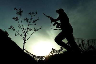 5 Militants Killed in Shopian Encounter; Hizbul Leader, Kashmir Professor May be Among Them