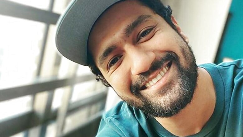 Vicky Kaushal Celebrates Homecoming Of COVID-19 Warrior Along With Neighbours