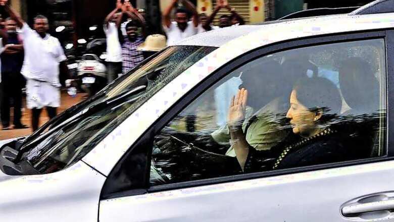 News Digest: When Jayalalithaa interviewed them for tickets and asked about their falling hair