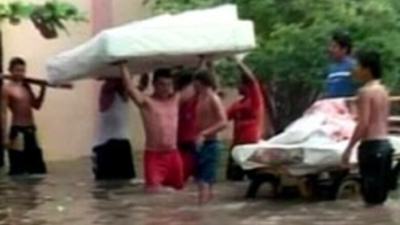 Colombia devastated by floods, 120,000 people uprooted