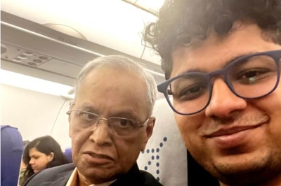 Infosys Co-founder Narayana Murthy Flies Economy Class To Bengaluru; Co-passenger’s Post Goes Viral