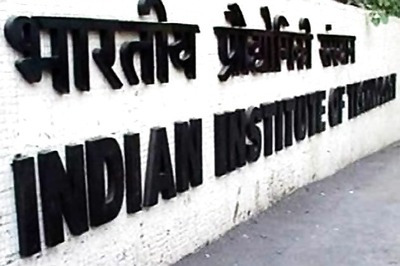 IIT faculty to meet PM on common test row