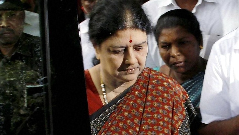 AIADMK Functionaries Ask Sasikala to Assume Office of Party General Secretary