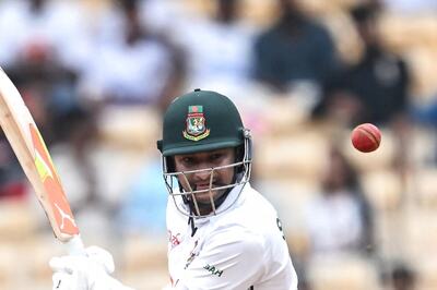 'It's Completely His Idea': Bangladesh Physio Lifts the Lid on Shakib Al Hasan's Viral Strap-biting Technique When Batting