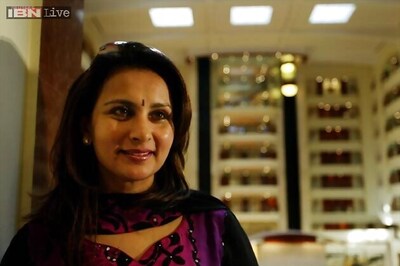 Poonam Dhillon to return to small screen with 'Ek Nayi Pehchaan'