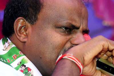 Kumaraswamy Knows Power of Tears and He's Using it as Political Armour Against Congress and BJP