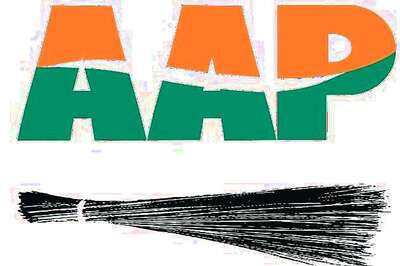 AAP accuses UPA, NDA of 