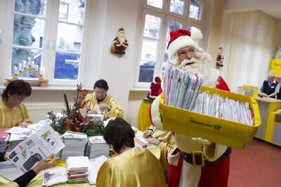 'Tis the Time for a Perfect Mistake: Far from North Pole, New York Home Gets Avalanche of Santa Letters