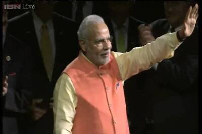 Live: 'Clean up India' should be kept away from politics, says PM Modi