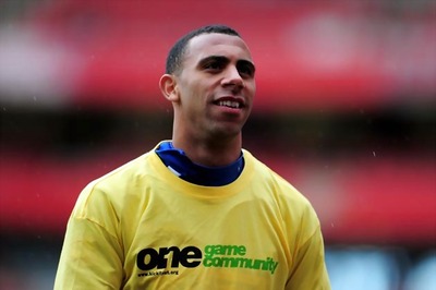 QPR's Ferdinand becomes latest Turkish signing