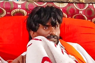 Jarange Accuses Fadnavis of Sabotaging Maratha Quota Protests