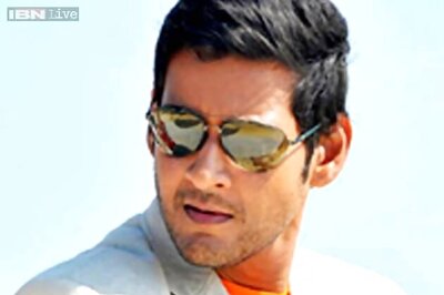 Mahesh Babu looks dazzling in 'Srimanthudu' teaser