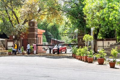 HC Raps JNU for Apathy Towards Students, Faculty Requests for COVID Care Facilities on Campus