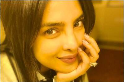 Priyanka Chopra Shares Glimpse from Her 'Tour Life' as She Grooves to Life is Good