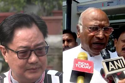 Rijiju Slams Cong Leaders' Move to Accompany Rahul to Court, Kharge Says It's Symbol of Support