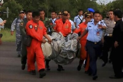 Bodies from crashed AirAsia plane arrive in Indonesian city