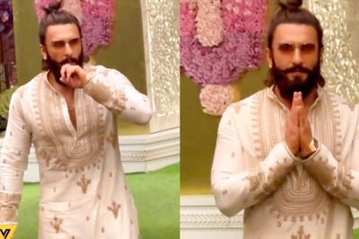 Ranveer Flaunts Moustache As He Arrives at Anant-Radhika's Mehndi; Deepika Padukone Avoids Paps Again?