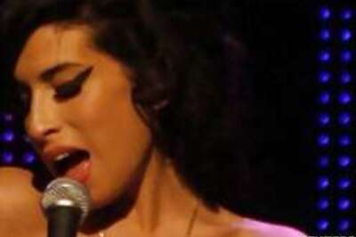 Cops question Amy Winehouse on assault allegations