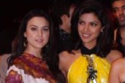 Priyanka Chopra Jonas Sends Birthday Greetings to Preity Zinta with This Side Note