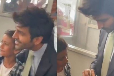 Kartik Aaryan's Young Fan Screams and Cries Inconsolably At The Airport, Actor Returns To Meet Him