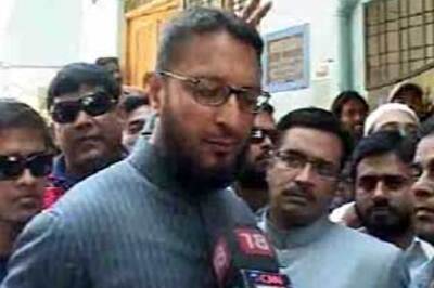 Case of rioting filed against MIM leader Owaisi
