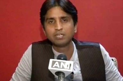 AAP’s Kumar Vishwas told not to use national flag in campaign