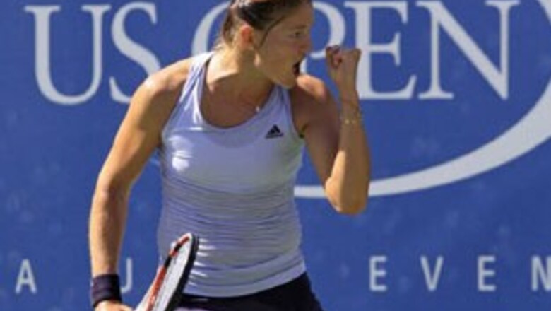 Safina struggles, other top seeds advance easily