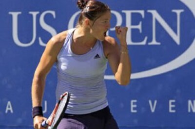 Safina struggles, other top seeds advance easily